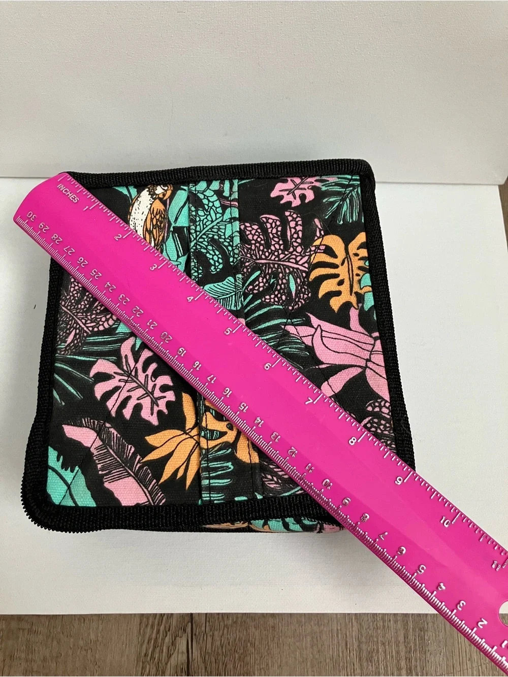 Essential oils carrying case. 30 grid